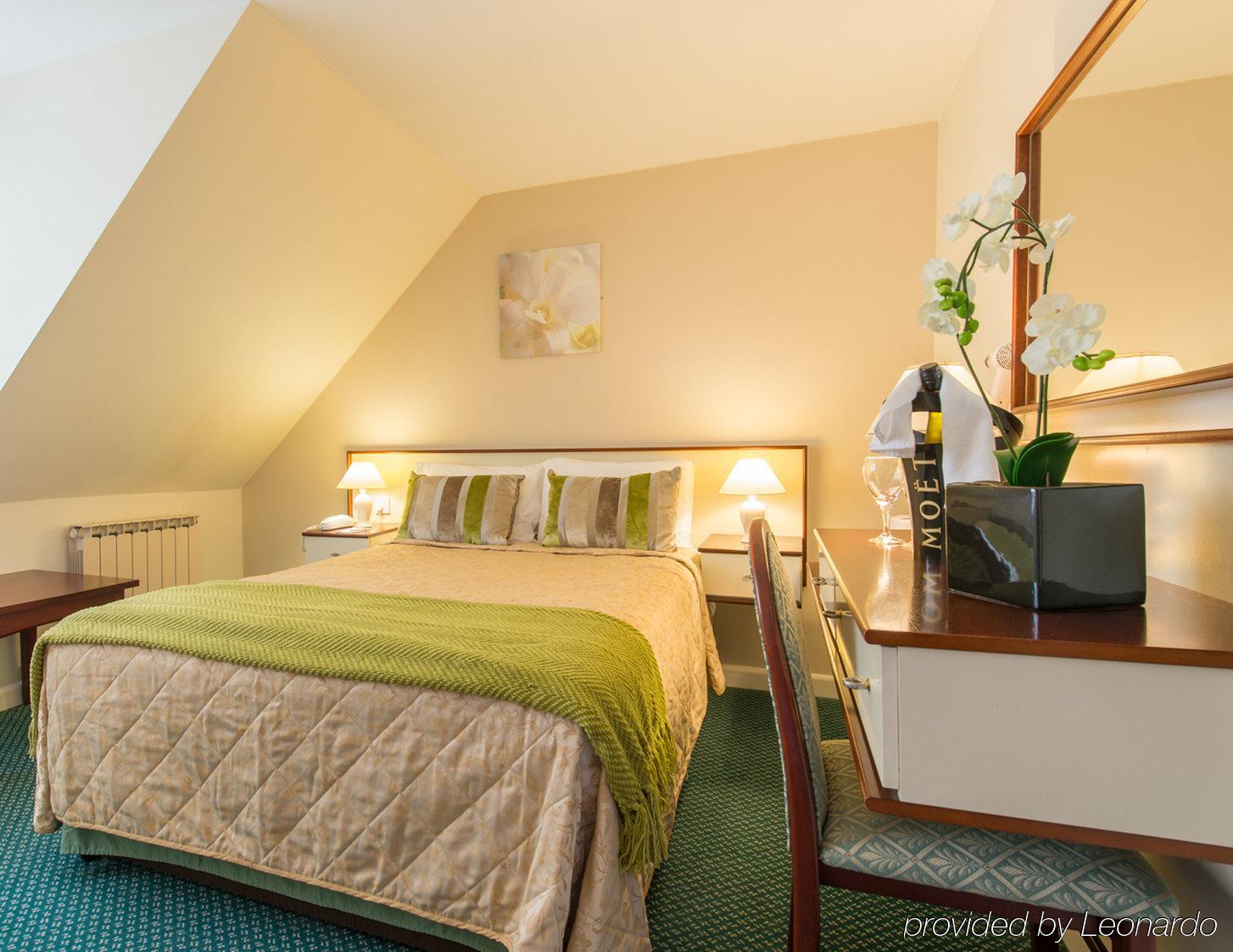 The Samares Coast Hotel & Apartments Saint Helier Værelse billede