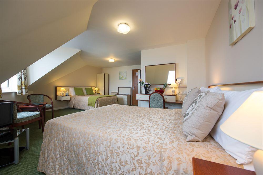 The Samares Coast Hotel & Apartments Saint Helier Eksteriør billede
